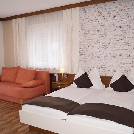 Pension Dobernig - Contactless Check In/Stay Klagenfurt am Woerthersee Екстер'єр фото