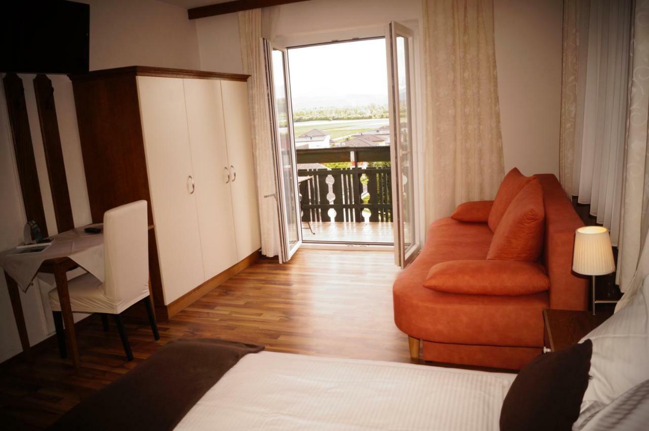 Pension Dobernig - Contactless Check In/Stay Klagenfurt am Woerthersee Екстер'єр фото