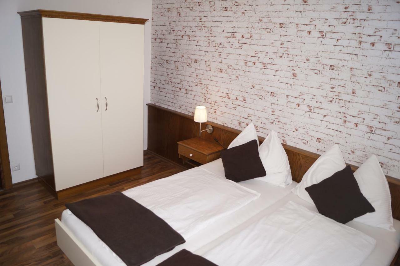 Pension Dobernig - Contactless Check In/Stay Klagenfurt am Woerthersee Екстер'єр фото